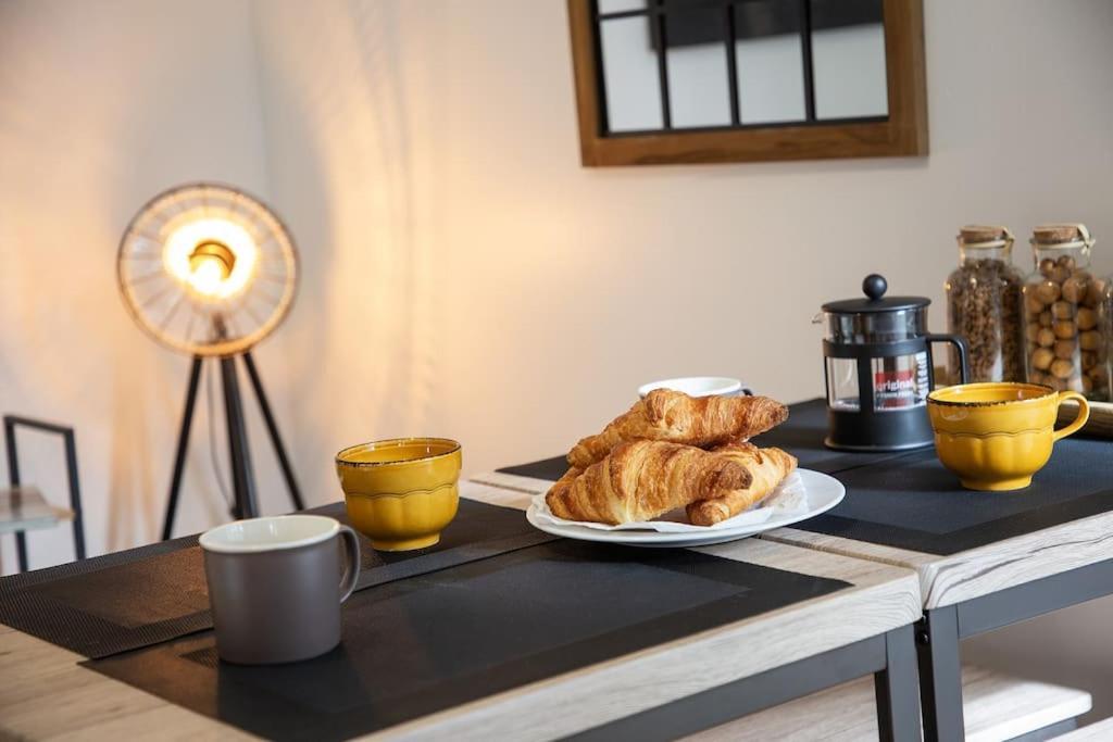 Refuge De L'Ours : T2 Equipe Avec Parking Et Wifi Apartment Bagneres-de-Bigorre Exterior photo