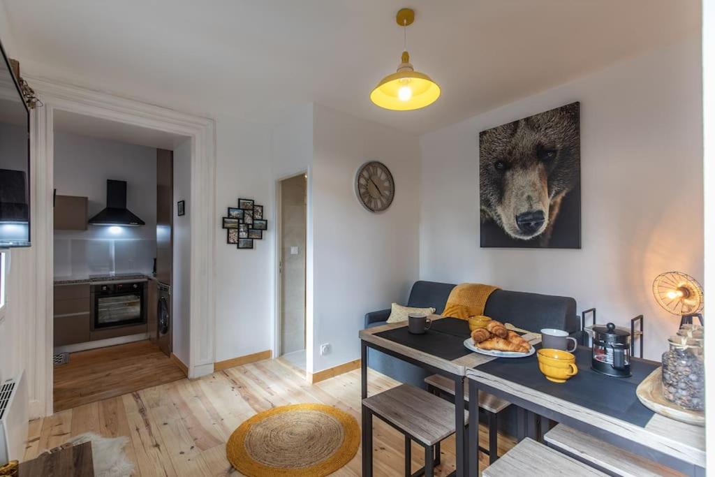 Refuge De L'Ours : T2 Equipe Avec Parking Et Wifi Apartment Bagneres-de-Bigorre Exterior photo